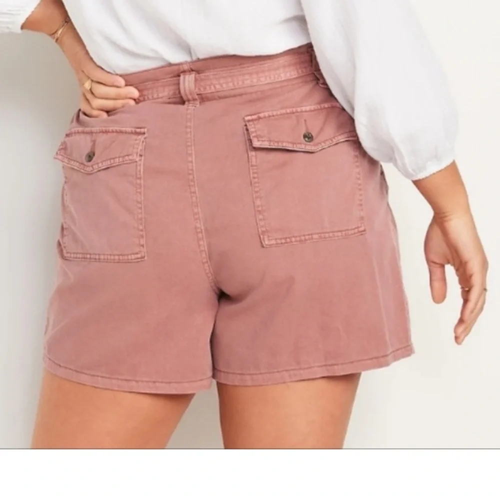 Old Navy Women’s High-Waisted Twill Workwear Shorts Dusty Red